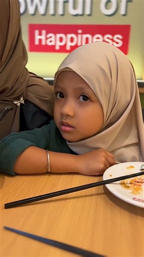 Lucu Banget!!! Ekpresi Shanum Lihat Makanan Apa Ya 😱😱😱 #shorts #funny #numnum