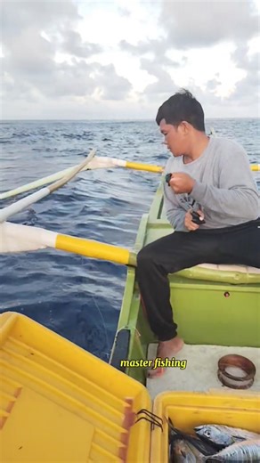 1.3M views · 28K reactions | ganda nang kain nang skipjack at yellow pin mga master naka huli kami nang mahigit 250 kilos mga master | Master Fishing | Facebook