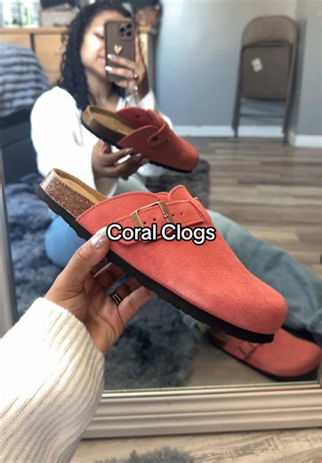 Coral Clogs: Perfect Spring Shoes for Cute Outfits