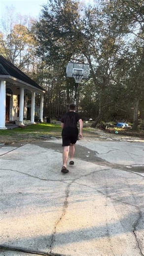 High arch bounce in trick shot put back behind the goal #trickshot