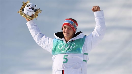 Birk Ruud accepts gold in men's freeski big air