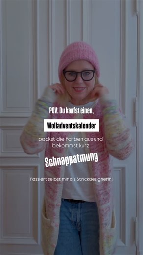 Kerstin Bovensiepen l Strickanleitungen & Strickkurse | Ich liebe Adventskalender, auch wenn sie farblich manchmal komplett ausflippen. Beim Verrücktesding war das damals genauso. Der Kalender... | Instagram