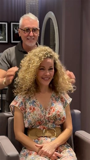 991K views · 10K reactions | I capelli ricci si tagliano da asciutti...