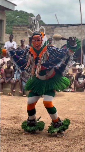 Danzas tradicionales de Costa de Marfil. #africa #culture #travel #traditional