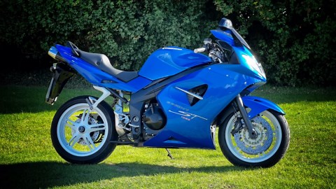 2005 Triumph Sprint ST - Classic Review 4K