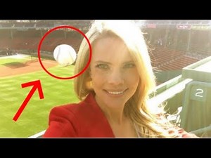 MLB Reporters Catching Fouls