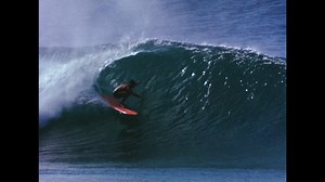 The beautiful, perpetual motion of pipeline. 🌊 "A glassy wave is rare yet alluring. On a wave like this you can do no wrong; your surfing creativity is free to be unleashed; you are gliding, floating and gravity free." - Greg MacGillivray Greg's new book #FiveHundredSummerStories launches in just 5️⃣ days! The title is a riff on his classic surf film #FiveSummerStories, which debuted to sell out crowds in 1972. Book available for pre-order at https://500summerstories.com/. Insight Editions Weld