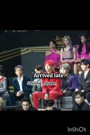 Sunmi helped Taehyung to get a seat 🥺🥺 #bts #v #sunmi #shorts