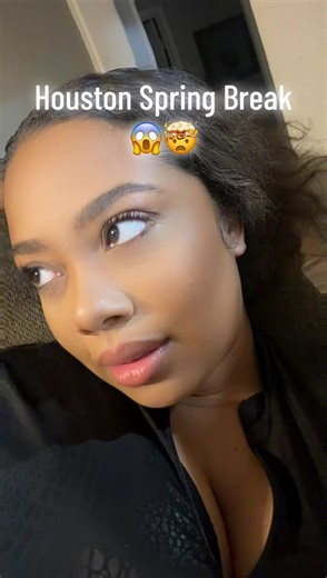 Honey 🍯💕😌 (@honeygotthejuice)’s video of spring break