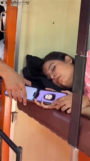 Mohammad Ashu on Instagram: "Use Airdrop in Your Android Phone #trick #trendy #tipsandtricks #new #search @tech.ashu09"