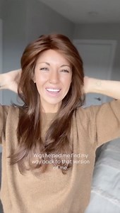 37K views · 427 reactions | Confidence looks beautiful …. wig or not. ✨ @chiquelhair wears Mesmerized in Cinnabar, showing how wigs help you explore every side of yourself — bold, effortless, and entirely you. ❤️ Find Mesmerized in your favorite shades: https://bit.ly/4bVFQQg | Raquel Welch Wigs | Facebook