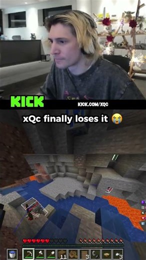 xQc crashes out on Minecraft 😭