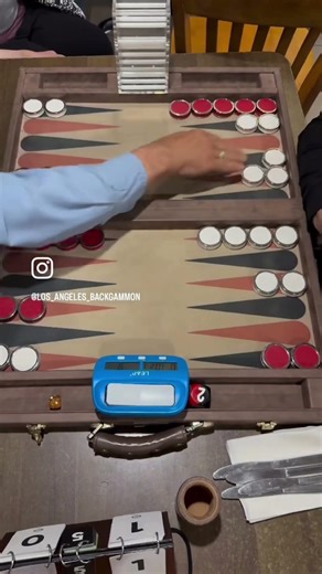 Hans vs Bijan - EPIC #Backgammon CLASH [Erhan board]! 🎲🎲