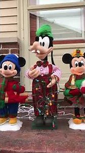 Disney Goofy Christmas Singing Figurines
