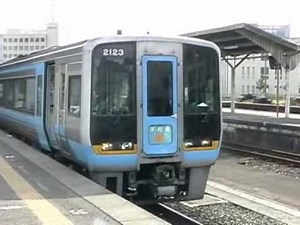 アンパンマン列車 (Anpanman train)