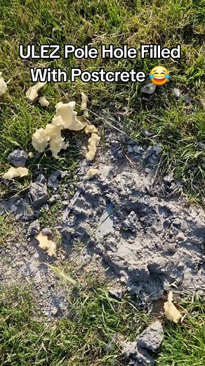 Avoid Disaster: Properly Filling ULEZ Pole Holes with Postcrete