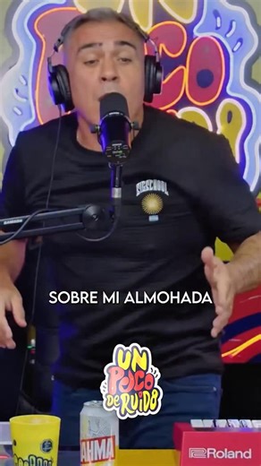 Siempre Cuarteto on Instagram: "EL LOCO EN UN POCO DE RUIDO El Loco presente en el streaming de Un Poco De Ruido, donde está interpretando grandes canciones de su repertori, en esta ocasión se titula "Cobarde" escúchalo completo en todas las plataformas digitales. #Cuarteto #SiempreCuarteto #Cordoba #BuenosAires @ellocoamatook @unpocoderuidook"