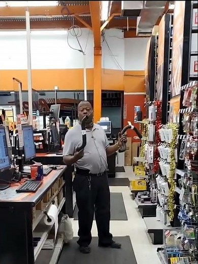 This Is How AutoZone Stores Hoses