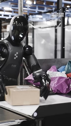 Interesting Engineering on Instagram: "Helix handles diverse packaging with near human-level dexterity and speed, rapidly translating its learning-based AI into real-world automated logistics."