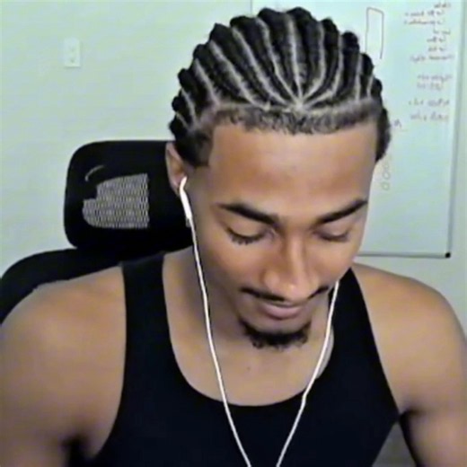 Did Elijah walker have really high up connections to the streaming world?🤔😮 #elijahwalker #haskell #fyp #viral