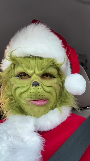 Easy Grinch Face Paint Tutorial