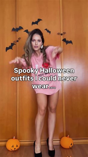 Nina Strong 💕 on Instagram: "Halloween emergency, new trend in Los Angeles"