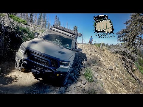 Very Sketchy - WABDR Section 3 - Overlanding w/ ‪@DirtLifestyle‬ and ‪@MuddyBeards4X4‬