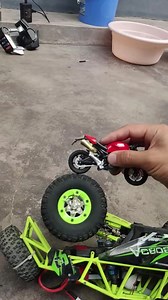What's up with the wheels of this motorcycle#rccar #remotecontrol #interesting #models #mini #motorcycle | Toy RC