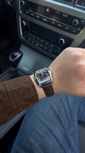 В Наличии #🇯🇵Japan is turning footsteps into electricity! Using piezoelectric tiles, every step you take generates a small amount of energy. Millions of steps together can power LED lights and displays in busy places like Shibuya Station. A brilliant way to create a sustainable and smart city • turning m…