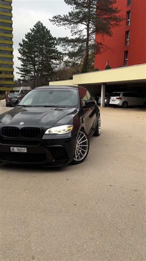 BMW X6 Returns to Switzerland