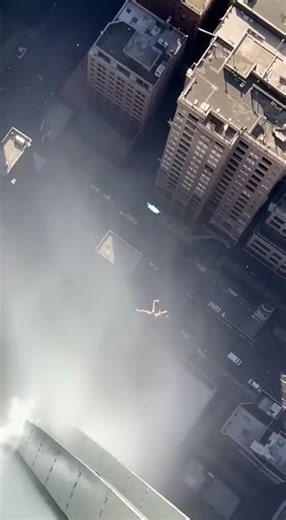 Skyscraper Infinity Pool Glass Wall Collapse Simulation