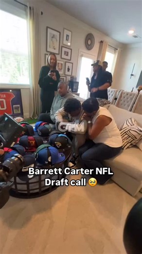The moment Barrett Carter got the call from the Bengals 🥹 @americaneagle #NFLDraft #NFL #nflrookie #nflrookies #nfldraftcall #nflfootball #football #emotional #draftday #barrettcarter #clemsonfootball #collegefootball #bengals | GOAT Farm Media