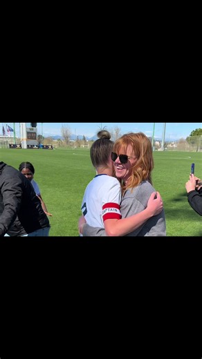 USA Defeats England 3-2 in Thrilling Soccer Match