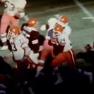 1978-12-17 Cleveland Browns at Cincinnati Bengals (Greg Pruitt 70-yard touchdown run) | On this day in Professional Football History