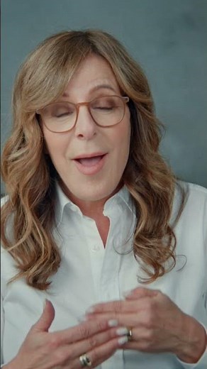 Victoria Jackson is back with No Makeup Makeup!