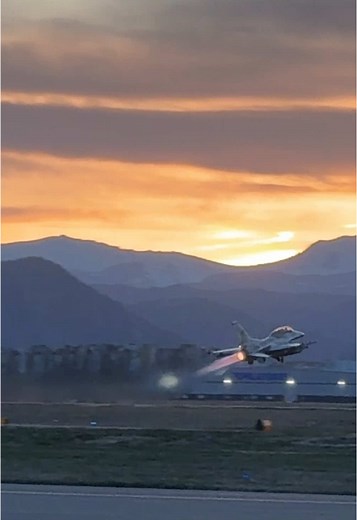 Exciting Aviation Moments on a Random Monday