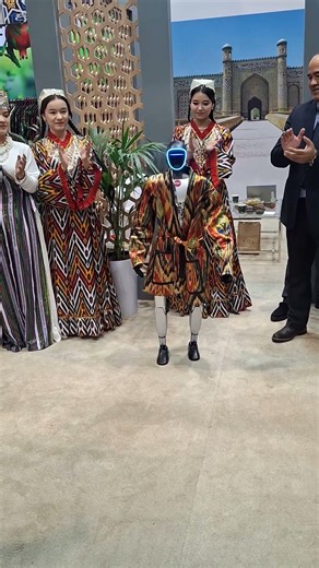 Robot Performs Traditional Uzbek Folk Dance