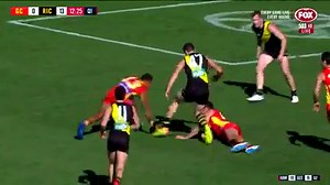 Jack Riewoldt has four goals in the first quarter! How many will he kick today? Macca's Match Centre: afl.to/2vCpFW1 | AFL