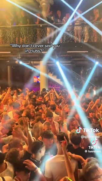 Raving vs Clubbing: Why I Club Better