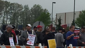 Shore beer distributor locks out workers