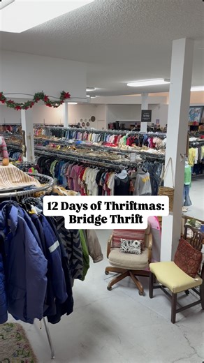 Kelsey | San Diego • California Travel • Thrifting on Instagram: "Day 3 of San Diego Thriftmas 🎄🤶 @bridgethriftstores has 3 locations and I have found gold at them all! (And im not losing hope @talentless sweats) 🛍️: Secondhand, Thrifting, Clairemont has heavily discounted outlet section Good for: furniture, books, clothing 📍 Bridge Thrift (Clairemont): 4220 Balboa Ave, San Diego 📍 Bridge Thrift (Pacific Beach): 1772 Garnet Ave, Ste D, San Diego 📍 Bridge Thrift (Spring Valley): 9617 Campo 