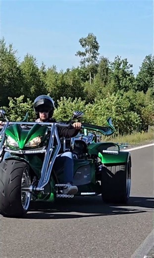 Kaszpir Trike V8