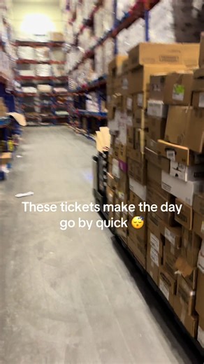 Efficient Warehouse Work Tips for Order Selectors