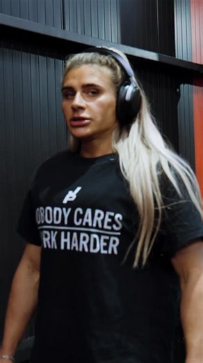 Meg Sylvester-Cielen | Taking time to work up to your first big compound lift is super important Your warm-up sets serve a purpose more than just adding weight... | Instagram