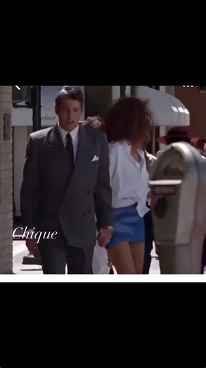 33K views · 1.1K reactions | #1992s #JuliaRoberts and #RichardGere | Chique & Antique | Facebook