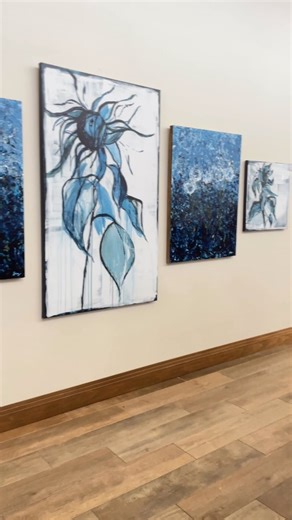Check out some behind the scenes peeks at another inspiring install complete for On The Edge Gallery’s Art Installation Program at Rio Verde Country Club. This rotating exhibition program brings exceptional local art into community spaces, and it's open to all Maricopa County artists. 𝗟𝗼𝗰𝗮𝗹 𝗕𝘂𝘀𝗶𝗻𝗲𝘀𝘀 𝗖𝗼𝗺𝗺𝘂𝗻𝗶𝘁𝘆 𝗦𝗽𝗮𝗰𝗲𝘀. Looking to enhance your space with curated, professional fine art installations? Whether you're a clubhouse, corporate office, hospitality property, luxu