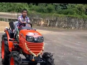 kubota B2420 mini tractor features