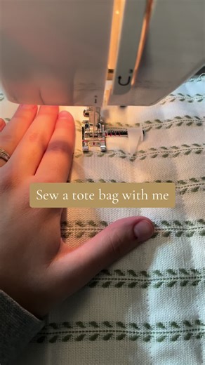 Our first tote bag! This one was so fun to make!! #quiltedtotebag #handsewn #totebag #mompurse #sewwithme