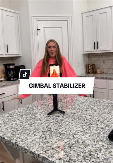 I have so much fun using this 😂👏🏻 finally a gimbal for your phone! #gimbal #filming #content #contentcreation #contentcreator