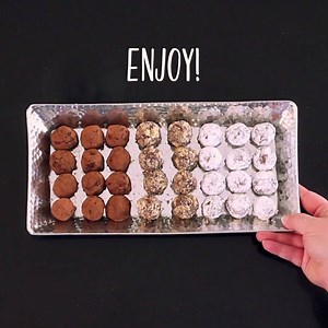 Cream Cheese Chocolate Truffles More recipes for the perfect winter party: http://bit.ly/2ggreyx Recipe by: NatashasKitchen.com | Blendtec
